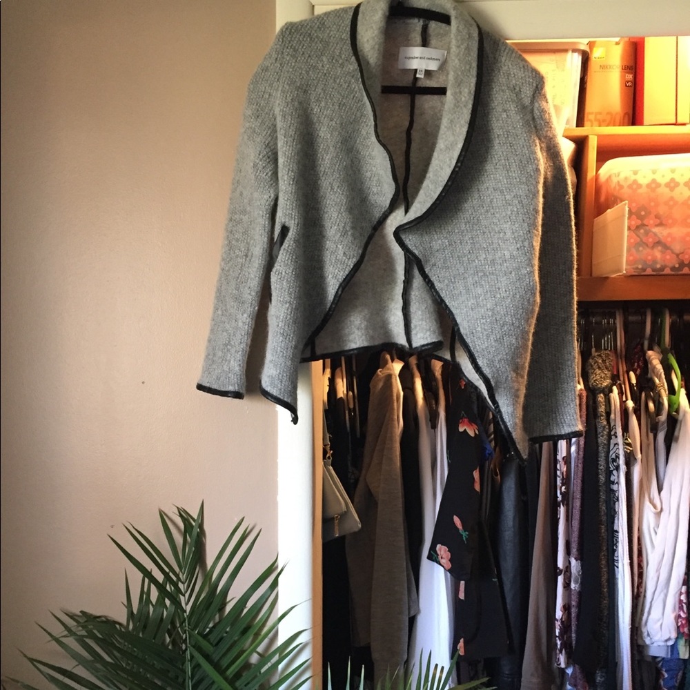 🌸NWOT GREY CUPCAKES & CASHMERE CARDIGAN🌸